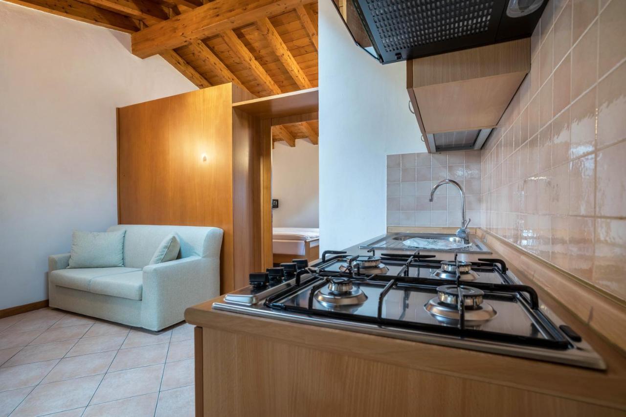 Casa Carlotta Apartment มัลเชซิเน ภายนอก รูปภาพ