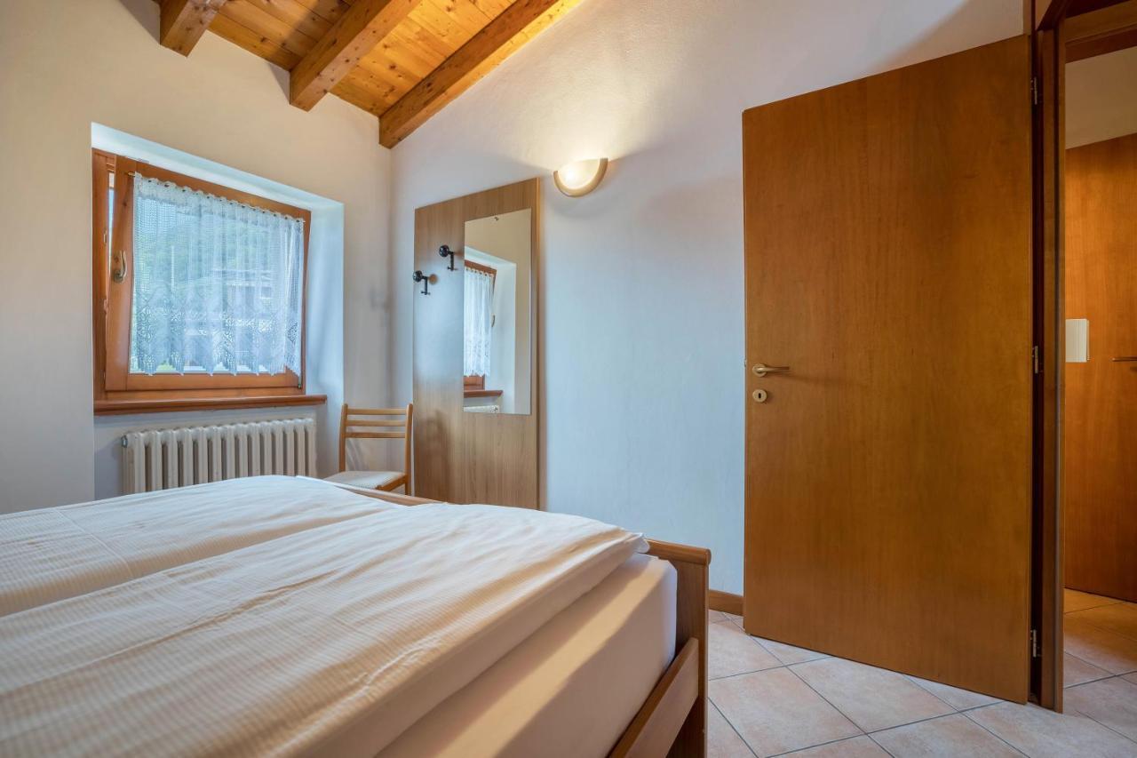 Casa Carlotta Apartment มัลเชซิเน ภายนอก รูปภาพ