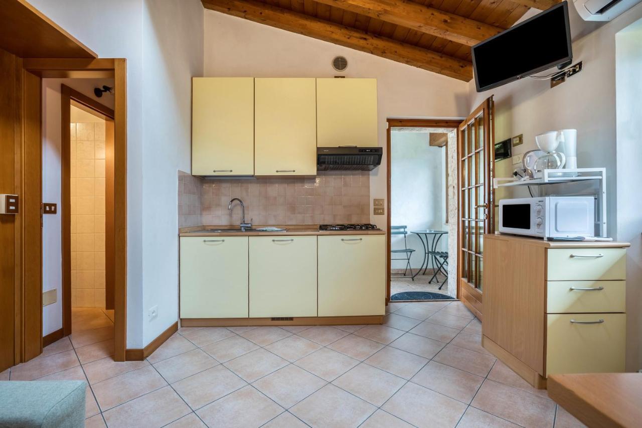 Casa Carlotta Apartment มัลเชซิเน ภายนอก รูปภาพ